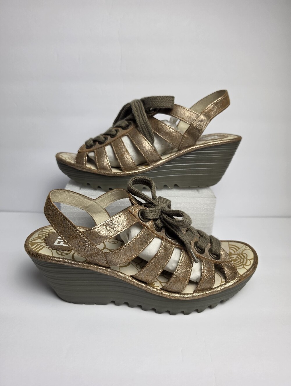 Fly London Women’s Leather Yito Wedge Sandals EU 39 US Size 8-8.5